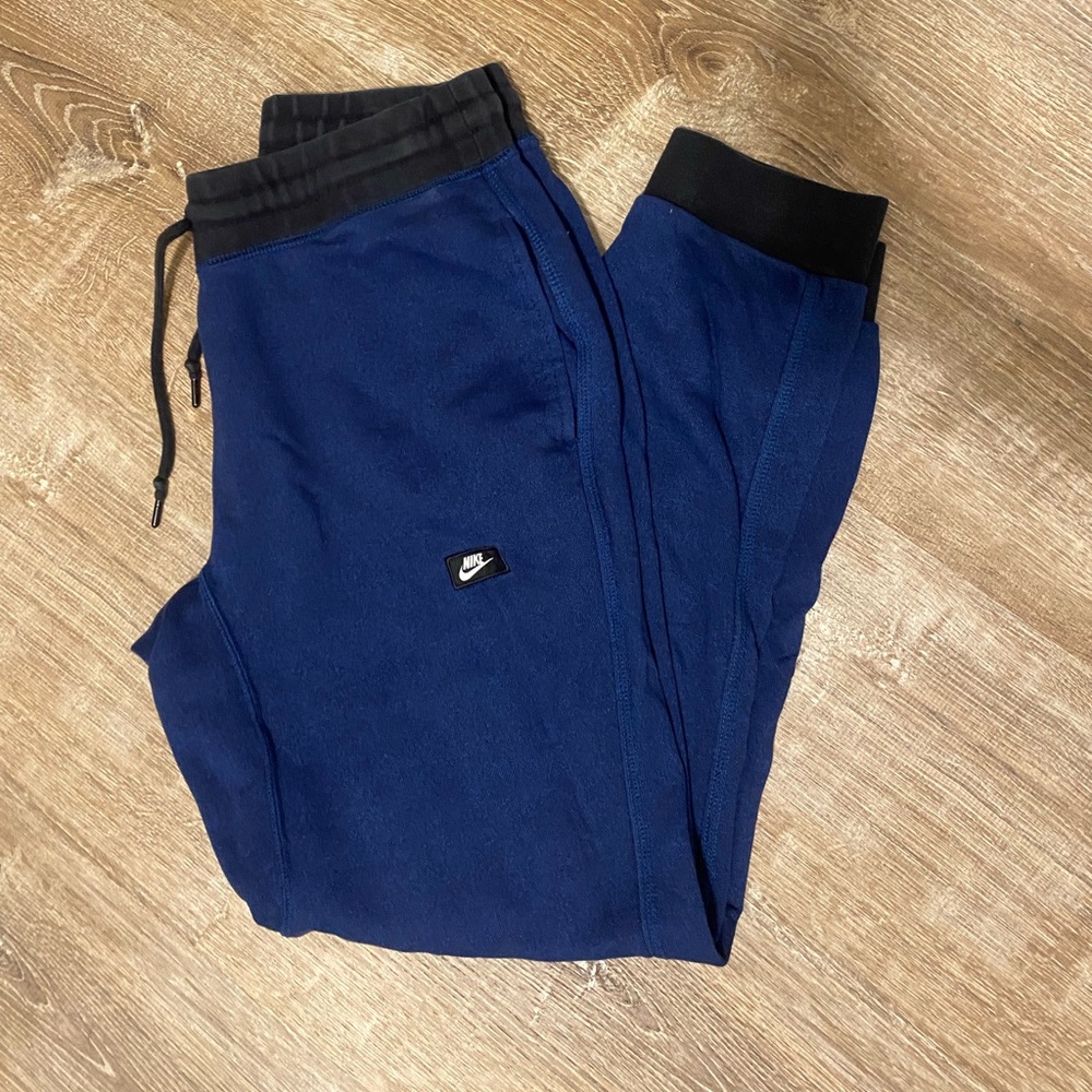 Nike joggers